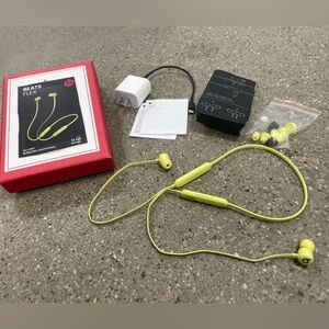 Yellow Beats by Dr. Dre - Beats Flex Wireless Earphones EUC